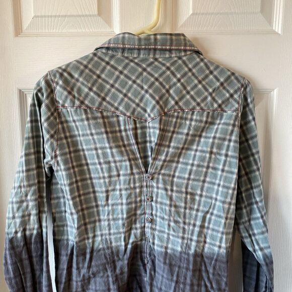 Southern Thread Women’s XL Pearl Snap Button Up Long Sleeve Shirt Plaid Western - Picture 9 of 15